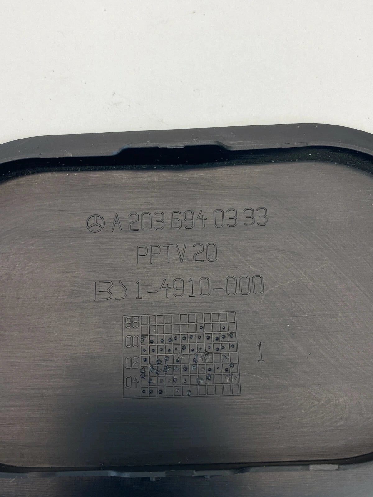 2006 2007 MERCEDES-BENZ C280 REAR TAILGATE LID LOCK COVER CAP OEM A2036940333