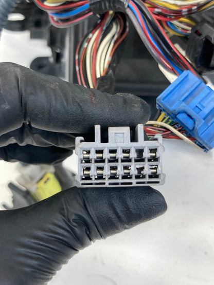 2007-2011 LEXUS GS350 GS460 ENGINE FUSE RELAY JUNCTION BLOCK BOX 82111-30V50 OEM