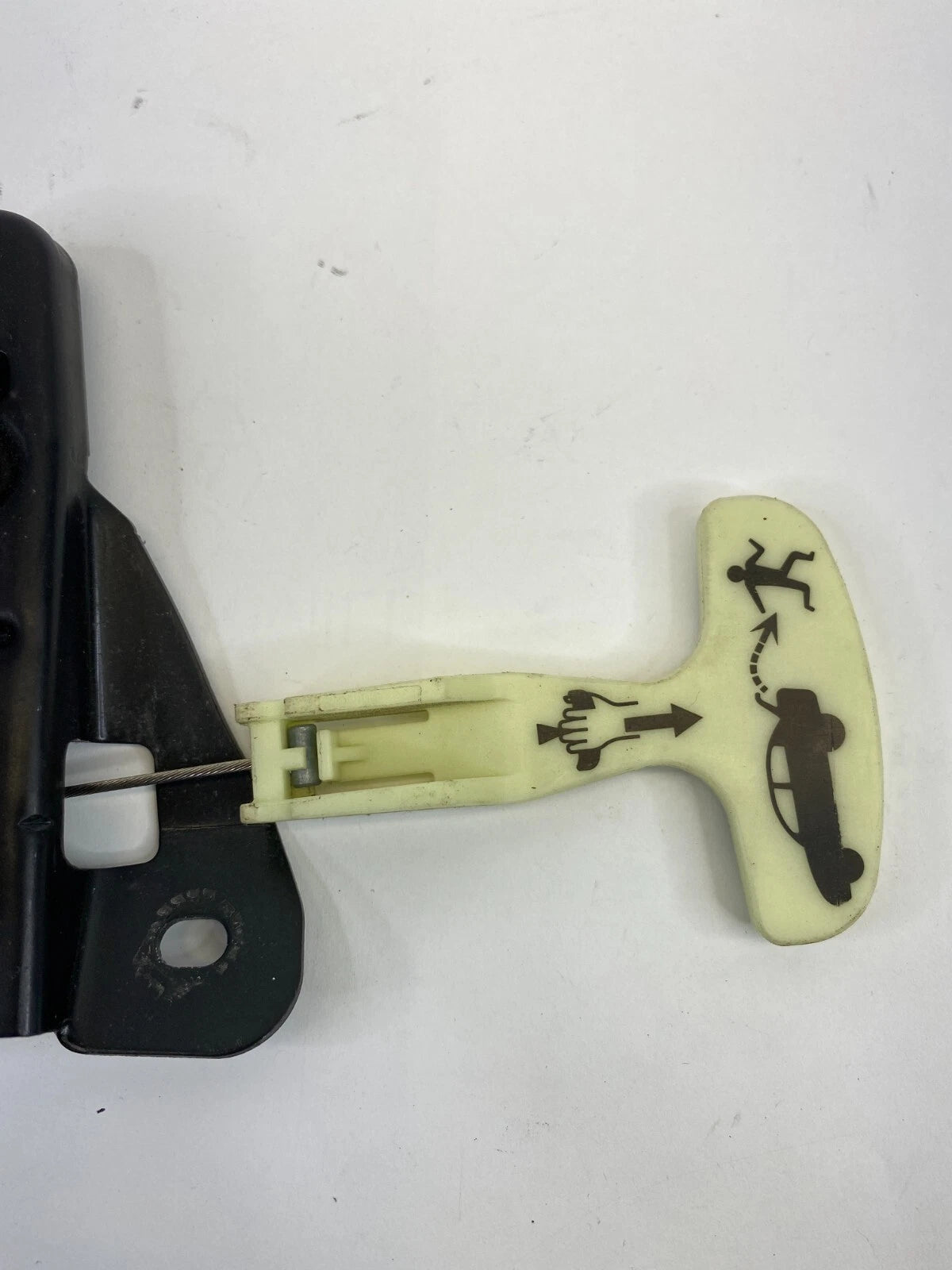 2008-2014 DODGE AVENGER TRUNK LATCH LOCK RELEASE ACTUATOR ASSEMBLY OEM