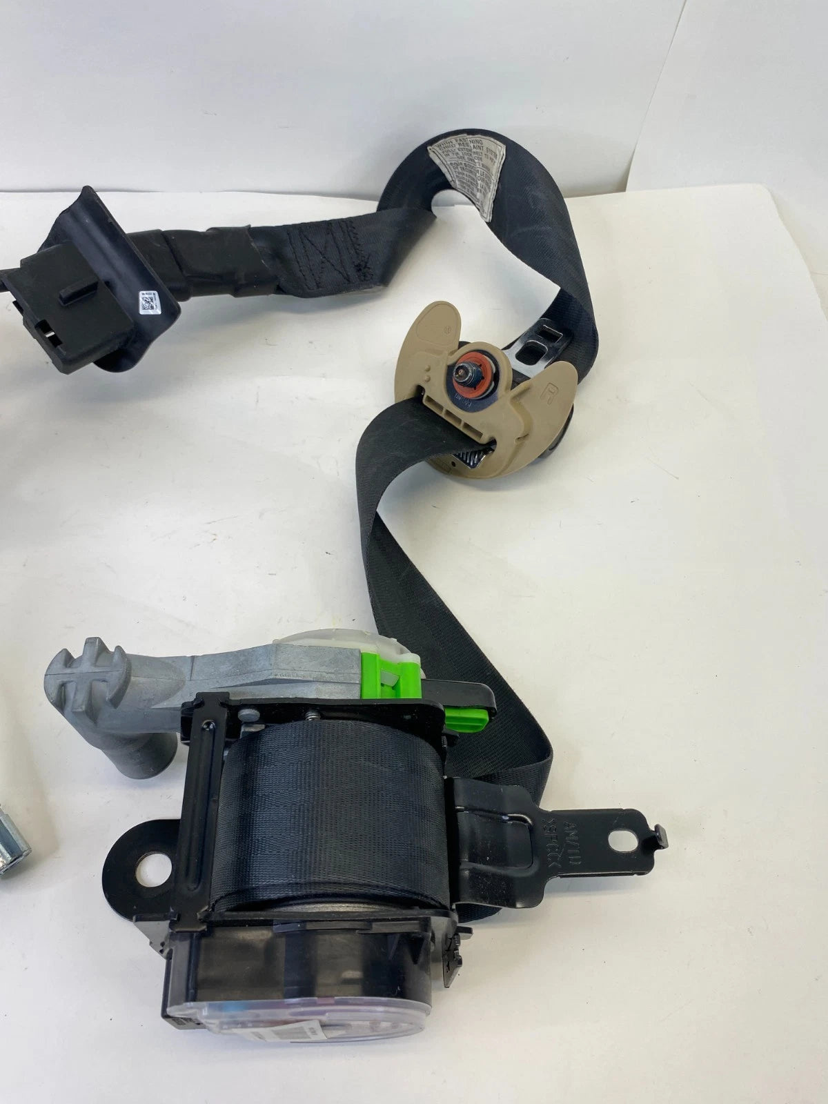 11-14 HYUNDAI ACCENT SEDAN FRONT RIGHT SIDE SEAT BELT RETRACTOR 888801R600V2 OEM