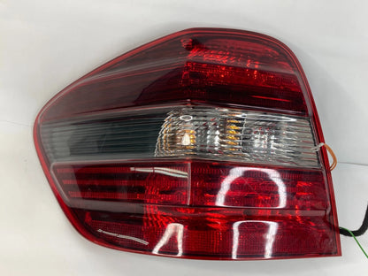 2006 2007 MERCEDES-BENZ ML500 REAR LEFT SIDE TAIL LIGHT TAILLIGHT LAMP ASSY OEM