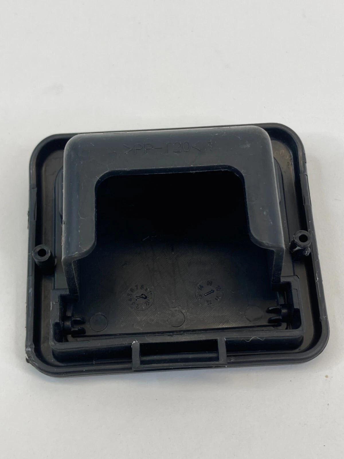 11-14 HYUNDAI SONATA BACK DECK SEAT CHILD SAFETY ANCHOR HOOK COVER TRIM OEM