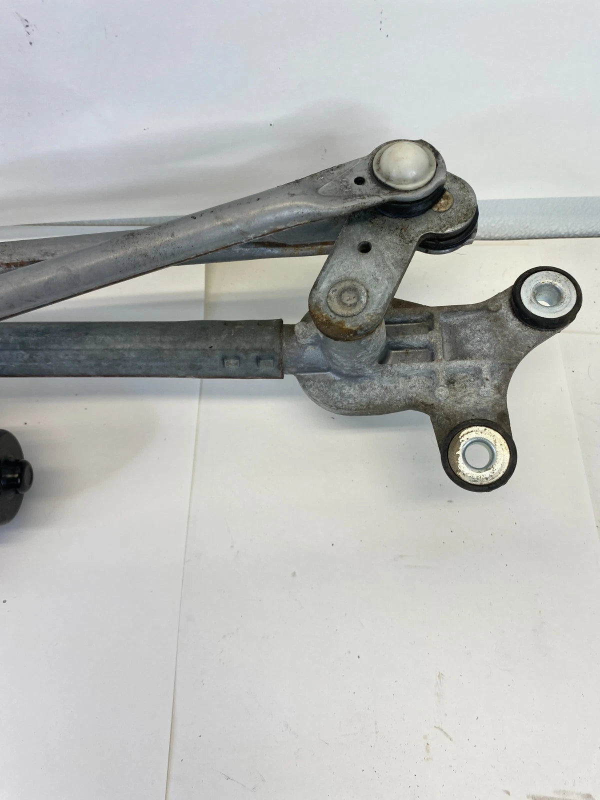 2003-2008 HONDA PILOT FRONT WINDSHIELD WIPER MOTOR ASSY W/ LINKAGE OEM