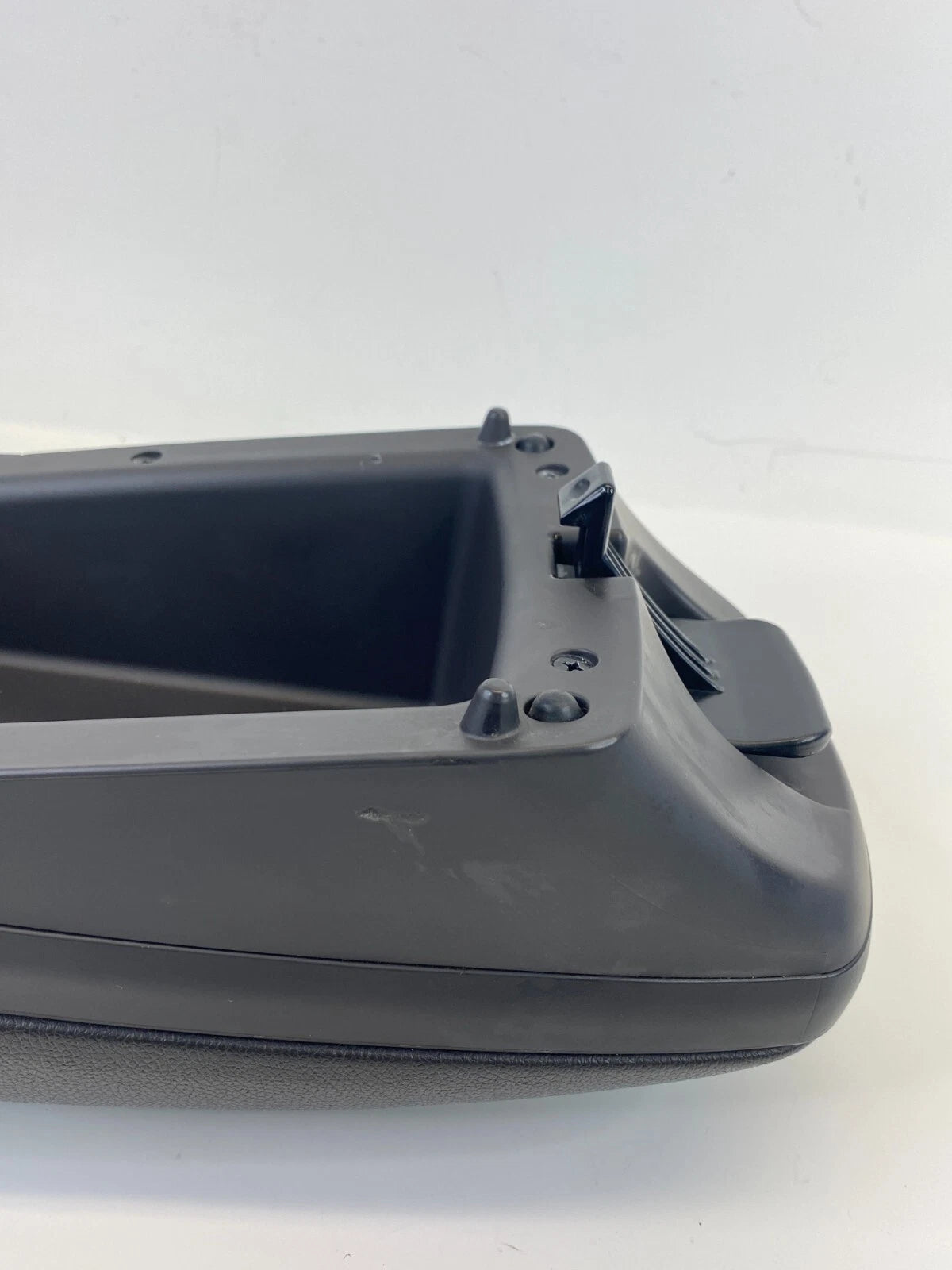 2011-2013 HYUNDAI ELANTRA CENTER CONSOLE ARMREST ARM REST LID COVER 84622-3X000