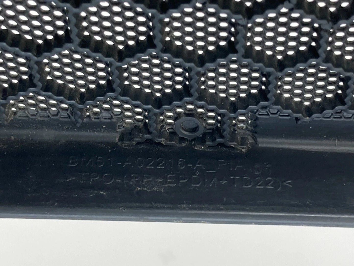 12-18 FORD FOCUS FRONT RIGHT WINDSHIELD SCUTTLE GRILLE COVER TRIM BM51-A02216-A