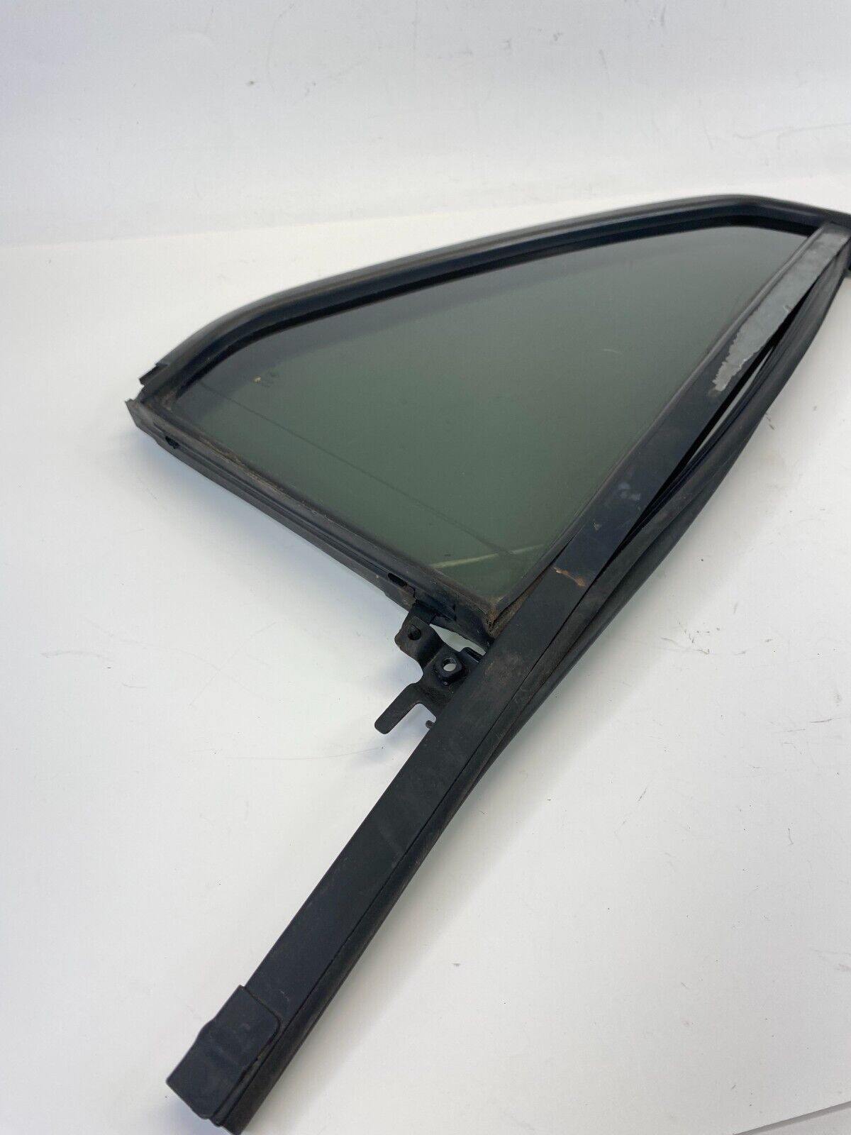 07-12 Hyundai Santa Fe Rear Right Side Quarter Vent Window Glass Fixed OEM