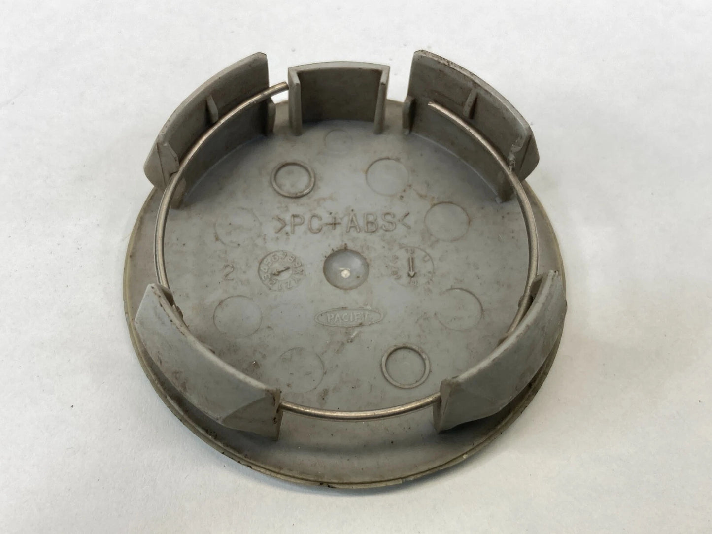 2005 06 07 08 09 10 SCION TC WHEEL RIM CENTER CAP HUBCAP COVER TRIM OEM