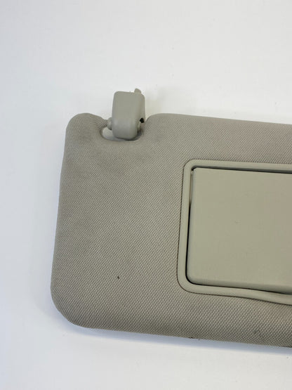 2007 2008 Infiniti G35 Sedan Right Sunvisor Passenger Sun Visor Illuminated OEM