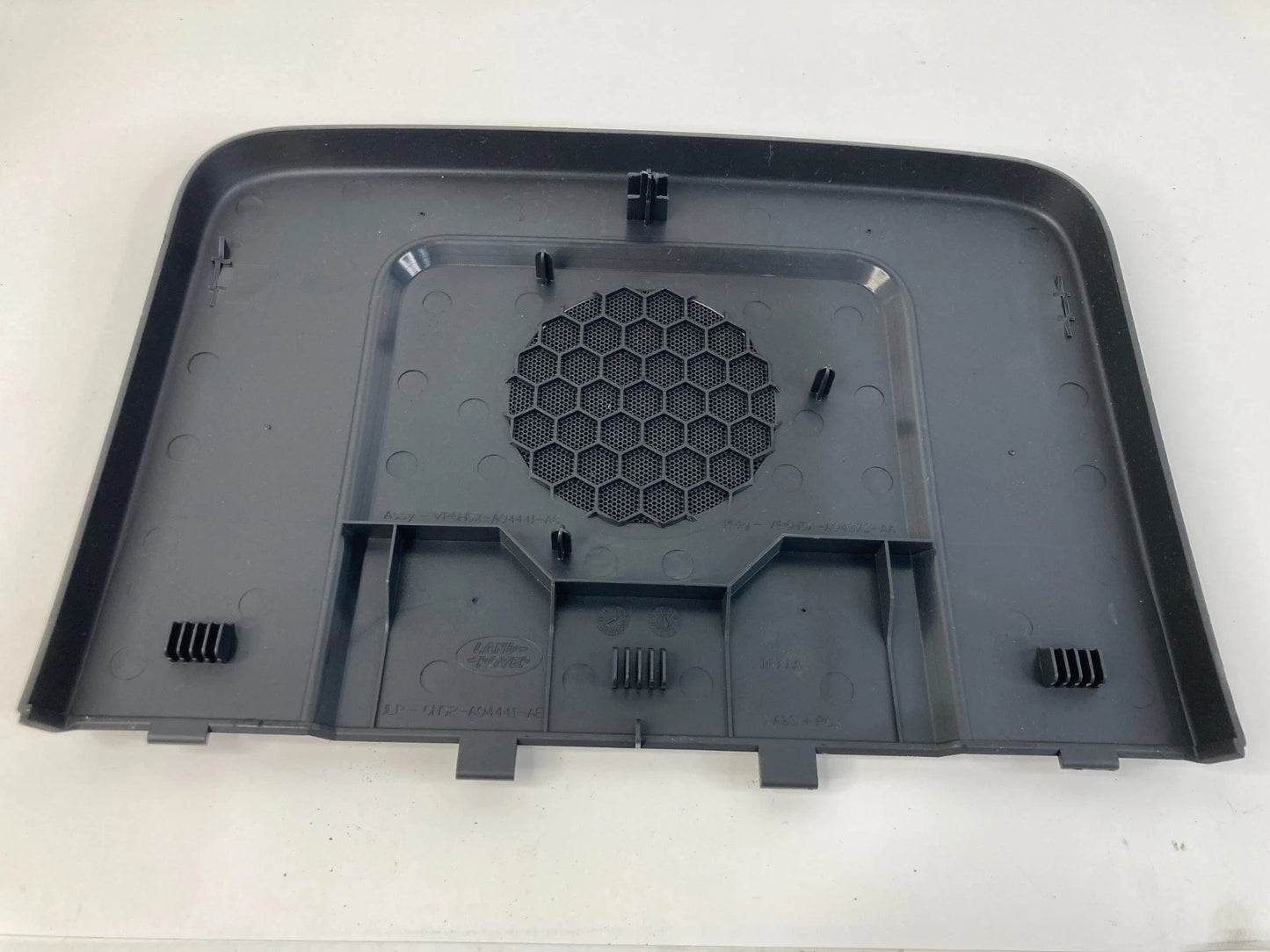 2008-2015 LAND ROVER LR2 CENTER DASH SPEAKER COVER BEZEL TRIM 6H52-A04441-AE OEM