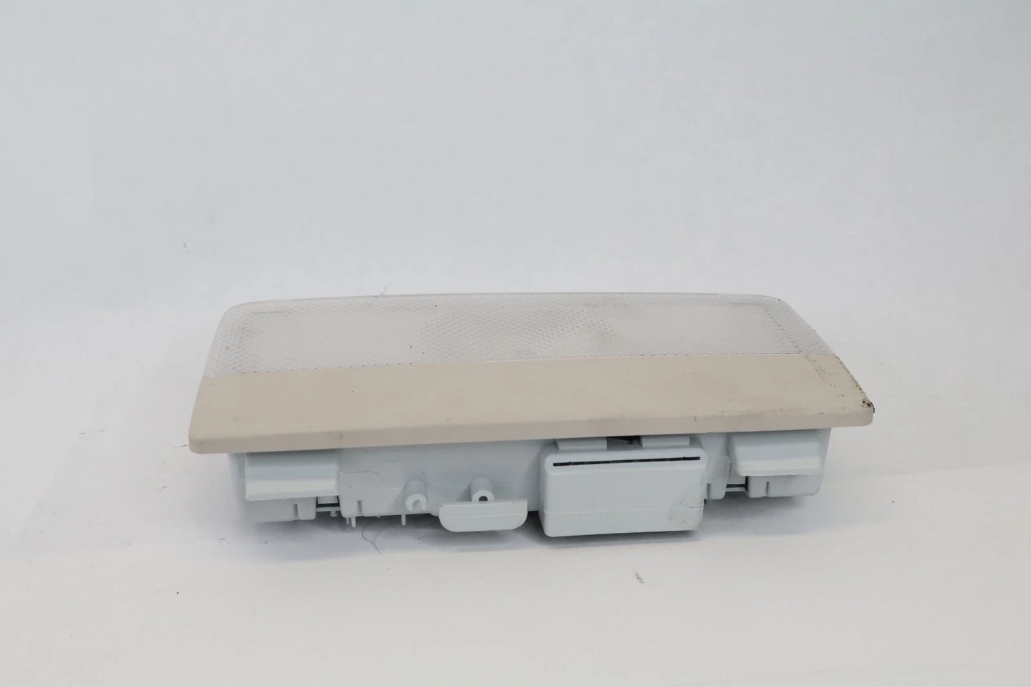2016-2018 CHEVROLET CRUZE REAR SEAT CENTER COURTESY DOME LIGHT ASSEMBLY OEM