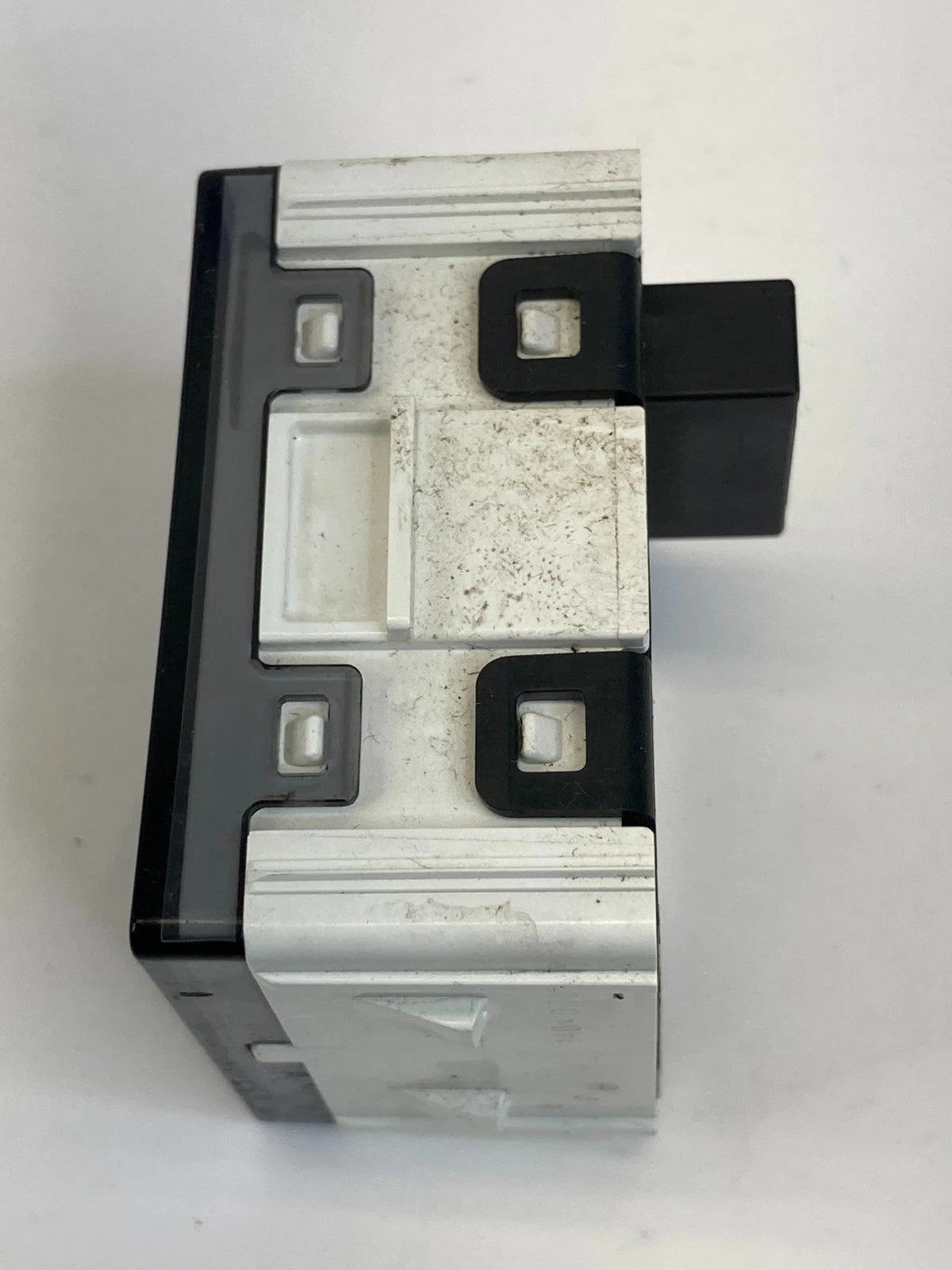 09-13 TOYOTA MATRIX PASSENGER SWITCH ON OFF SECURITY INDICATOR LIGHT OEM