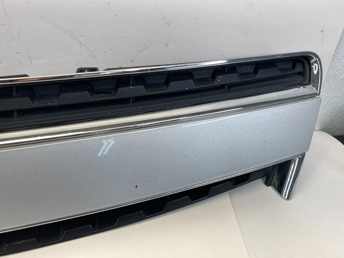 2012-2015 CHEVY CAPTIVA SPORT FRONT UPPER GRILL GRILLE SILVER CHROME 25911312