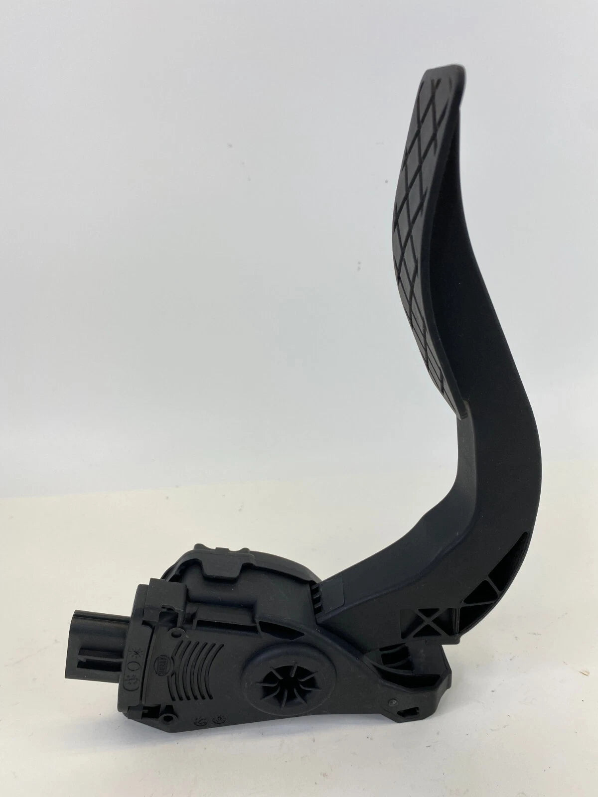 2009-2016 AUDI A4 QUATTRO ACCELERATOR GAS PEDAL ASSEMBLY 8K1721523A OEM
