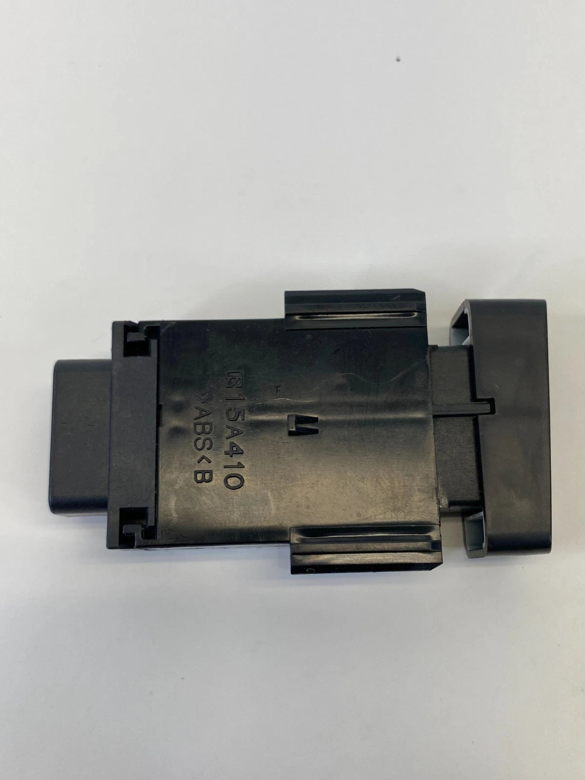 2003-2008 TOYOTA COROLLA REAR WINDSHIELD DEFROST SWITCH BUTTON CONTROL 15A410