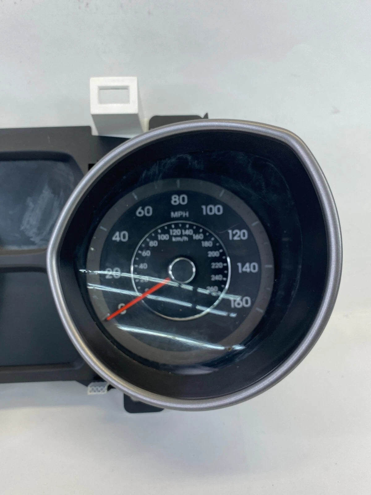 14-16 HYUNDAI ELANTRA AT DASH CLUSTER SPEEDOMETER 94004-3Y010 UK MILES USA BUILT