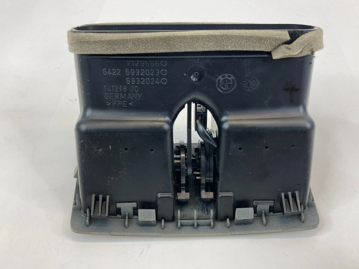 2006 BMW 330I 330XI 325I REAR CENTER CONSOLE AC AIR VENT GRILLE 64226932023 OEM