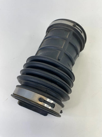 13-19 FORD TAURUS INTERCEPTOR SEDAN 3.5L AIR CLEANER INTAKE HOSE DA83-9F805-DA