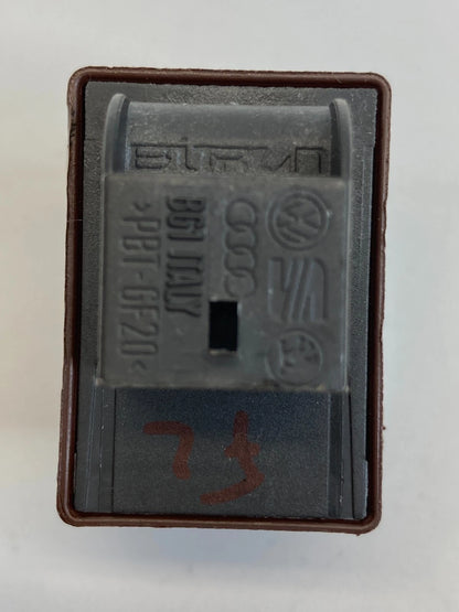 2013-2016 AUDI A4 TRUNK LID RELEASE OPENER CONTROL SWITCH BUTTON 8K0-959-831 OEM