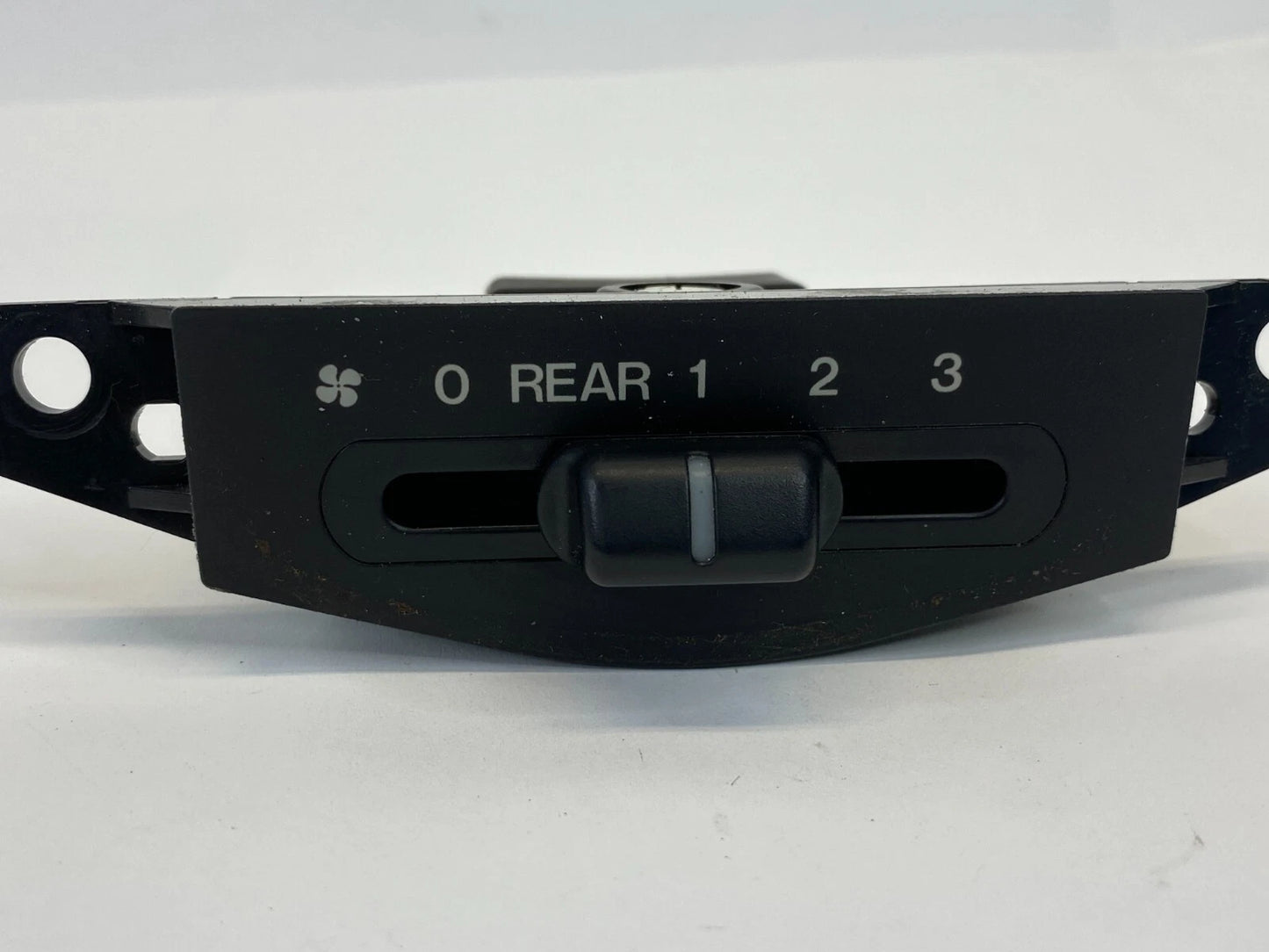 00 01 02 03 04 05 06 Mazda MPV Rear Temperature Climate Control Switch OEM