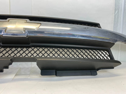 2002-2008 CHEVROLET TRAILBLAZER FRONT GRILLE W/ EMBLEM CHROME 10358107 OEM