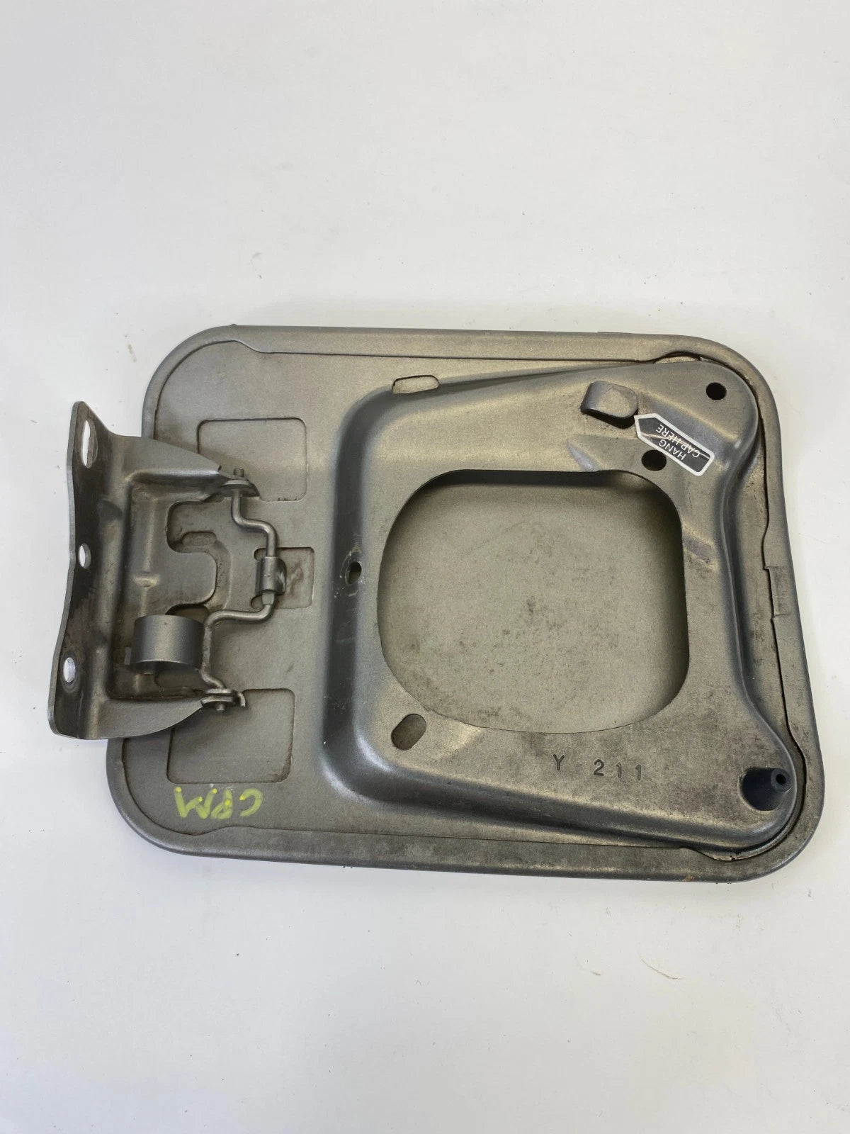 2005-2010 CHRYSLER 300 SEDAN FUEL FILLER DOOR GAS TANK CAP COVER LID OEM