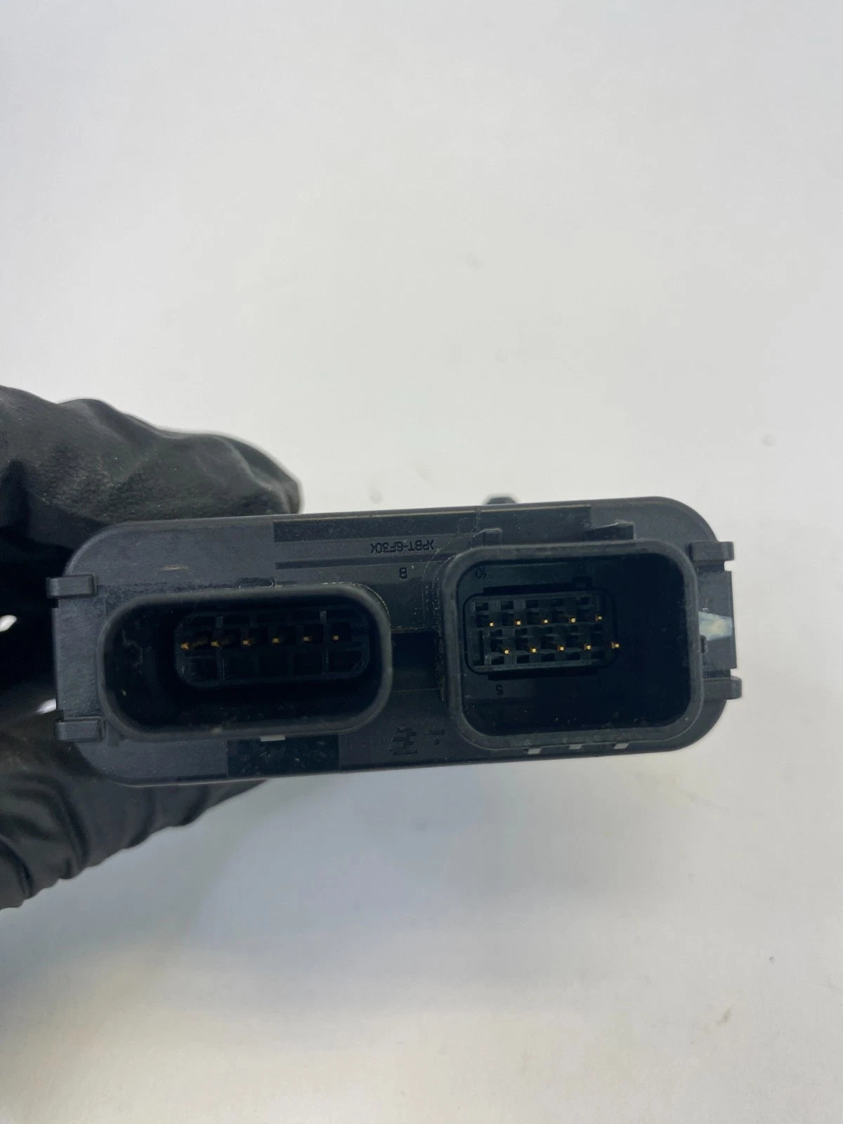 2010-2013 KIA FORTE FRONT SEAT OCCUPANT OCCUPANCY MODULE SENSOR 88950-1M500 OEM