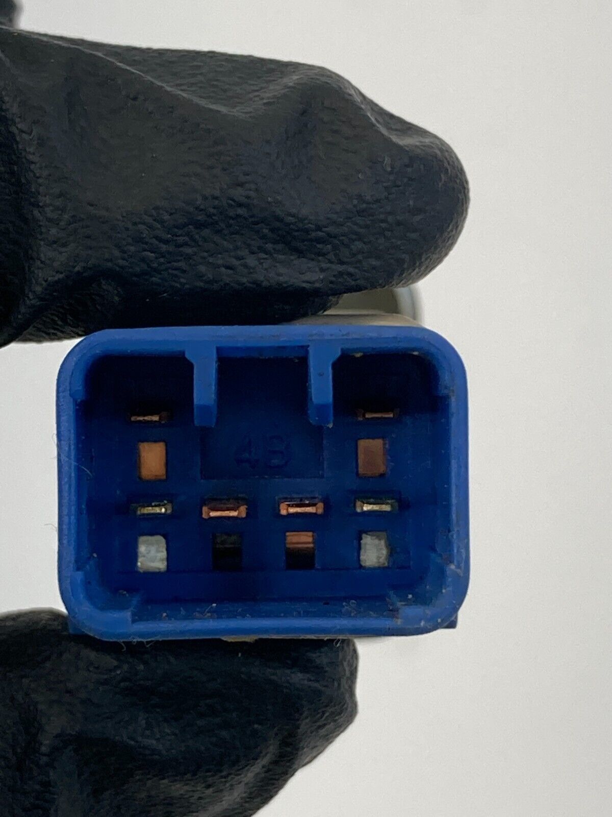 2006-2008 Hyundai Sonata Left Driver Side Seat Heater Control Button Switch OEM