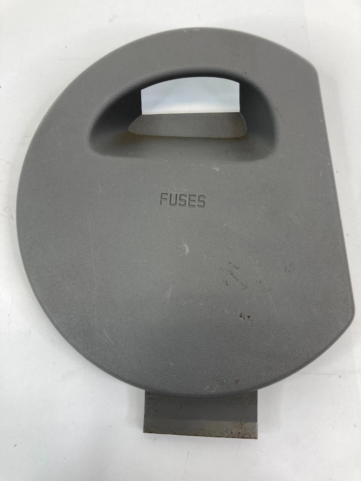 01-05 PONTIAC AZTEK RIGHT SIDE CENTER CONSOLE FUSE PANEL ACCESS COVER 10423046