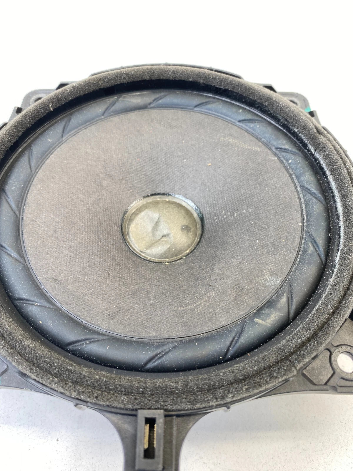 2015-2017 HYUNDAI SONATA REAR LEFT SIDE DOOR SOUND SYSTEM SPEAKER 96330-C1000