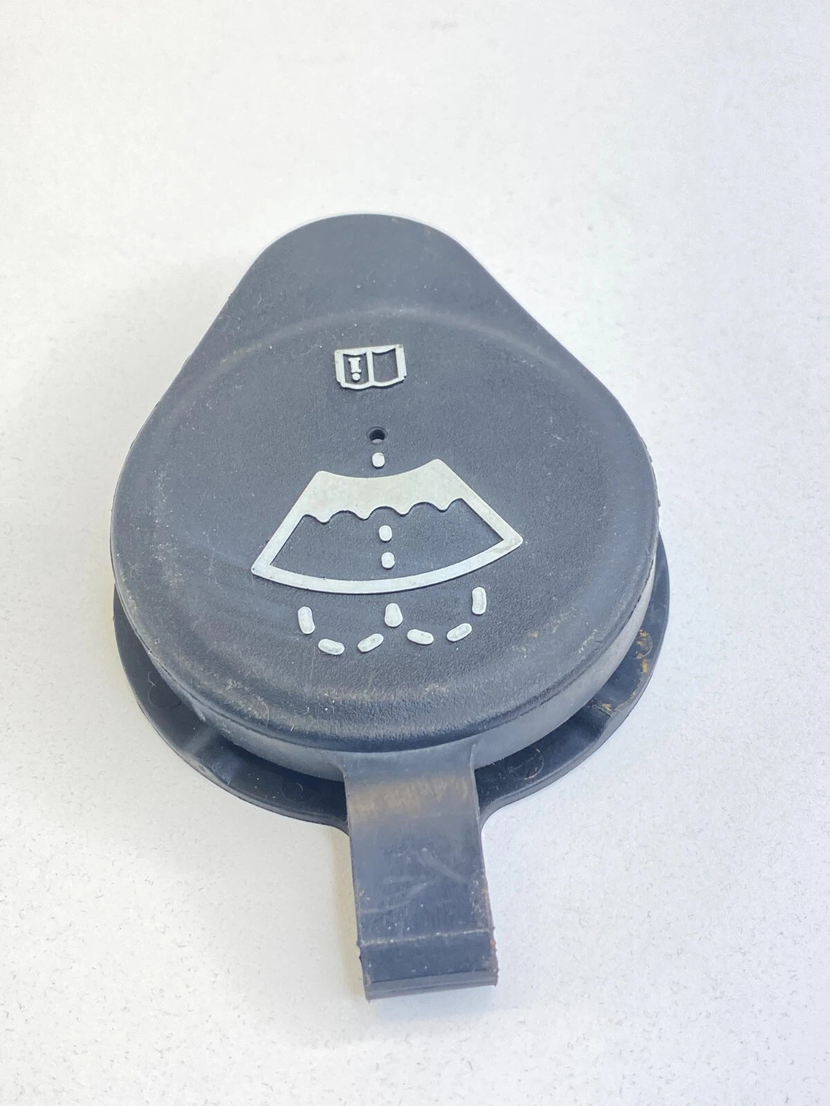 2000-2013 CHEVROLET IMPALA 14-16 IMPALA LIMITED WIPER WASHER FLUID RESERVOIR CAP