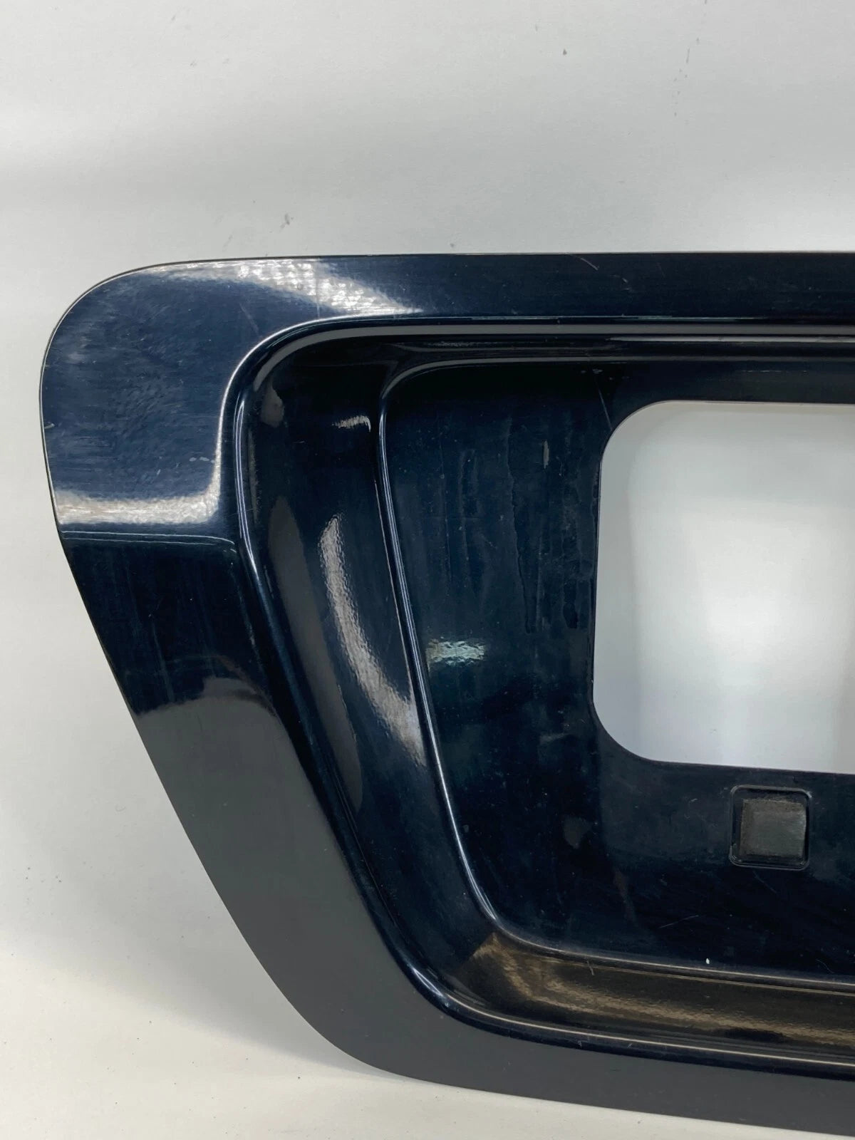 2003-2005 HONDA ACCORD REAR TRUNK LICENSE PLATE GARNISH MOLDING 74890-SDN OEM