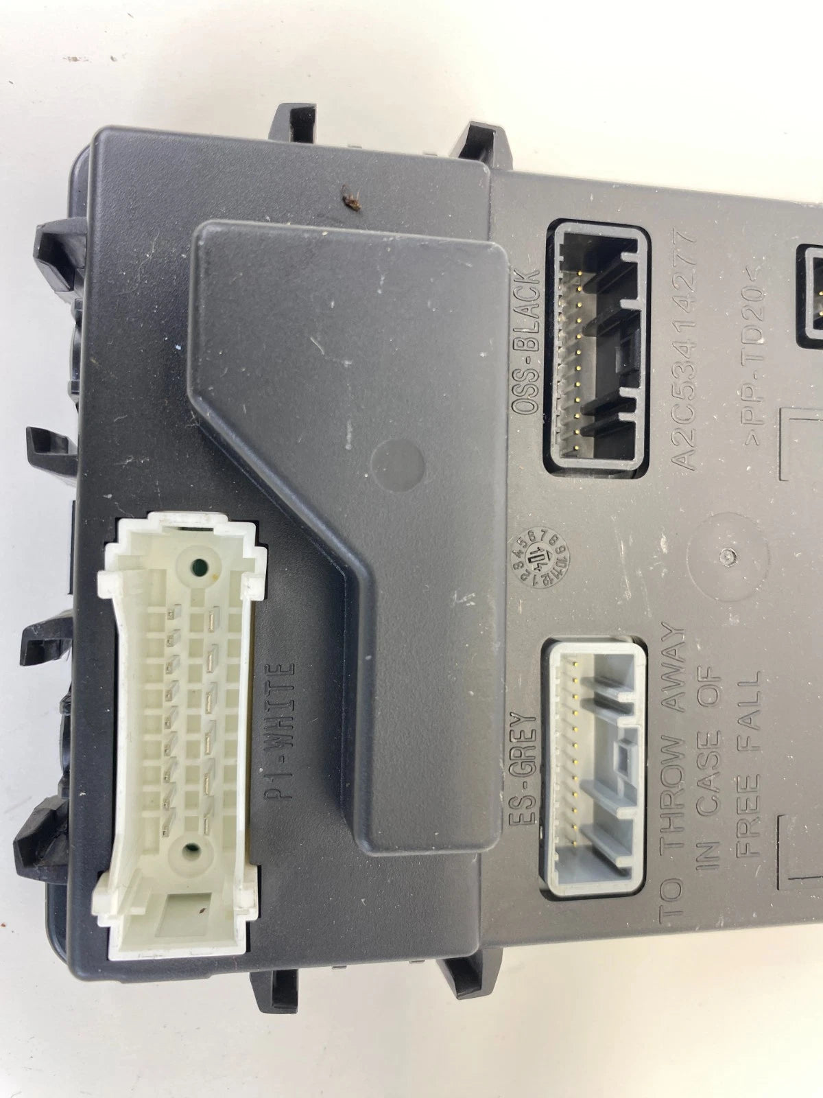 2014-2016 NISSAN PATHFINDER 3.5L BODY CONTROL MODULE COMPUTER BCM 284B19PB1A OEM
