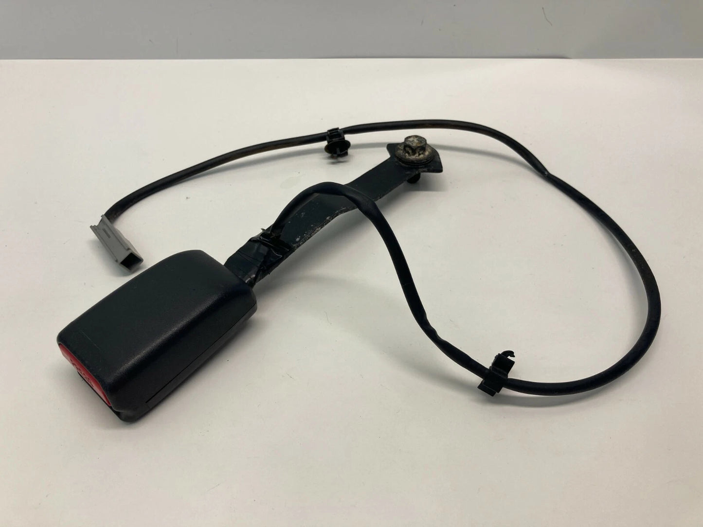 2007 2008 2009 MAZDA CX-7 FRONT LEFT DRIVER SEAT BELT BUCKLE OEM