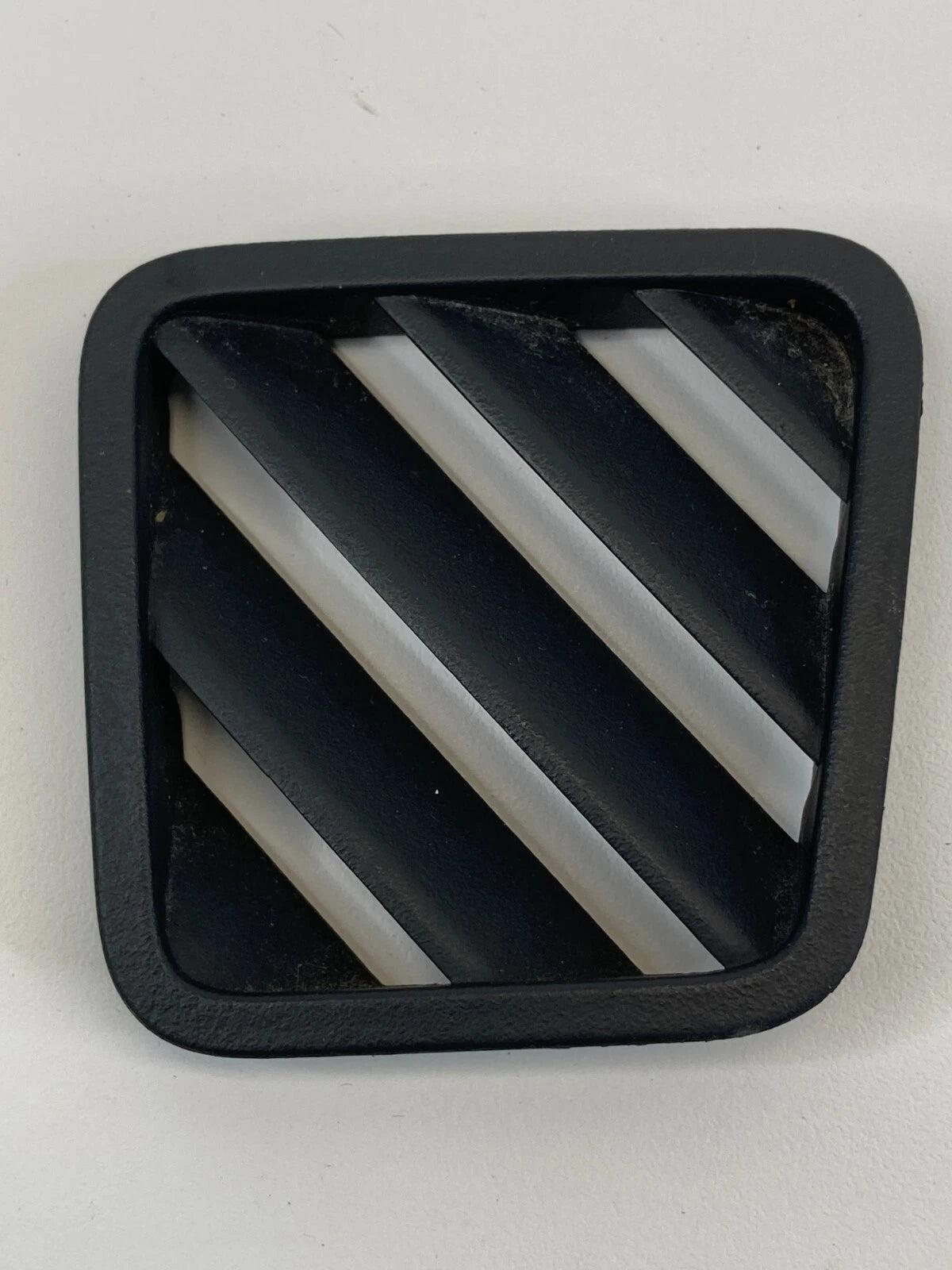 2009-2017 JEEP PATRIOT DASH RIGHT UPPER FRONT AIR VENT DEFROSTER GRILLE GRILL