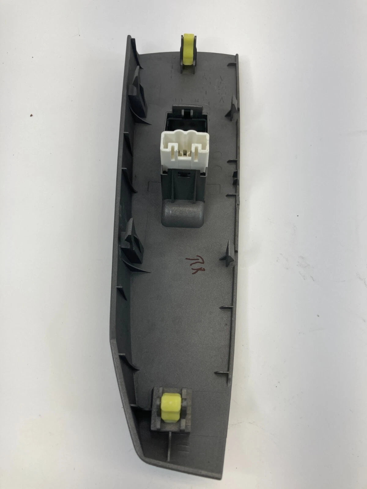 2004-2009 TOYOTA PRIUS REAR RIGHT DOOR WINDOW CONTROL SWITCH BEZEL 74271-47050