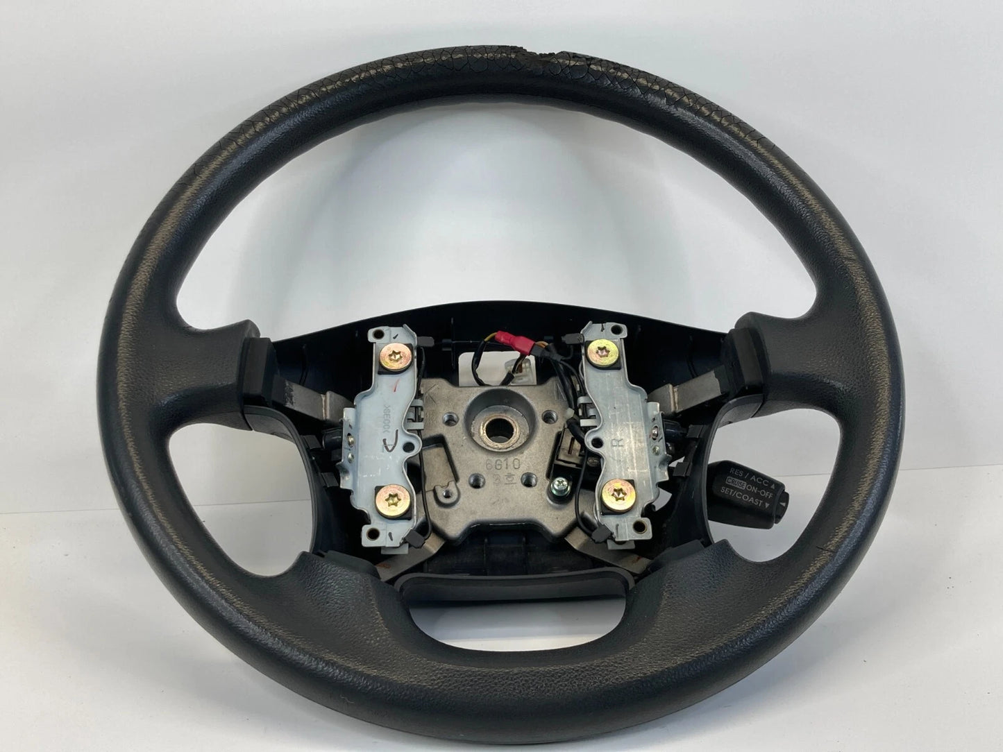 2005-2010 KIA SPORTAGE STEERING WHEEL 4 SPOKE BLACK W/ CRUISE CONTROL SWITCH OEM