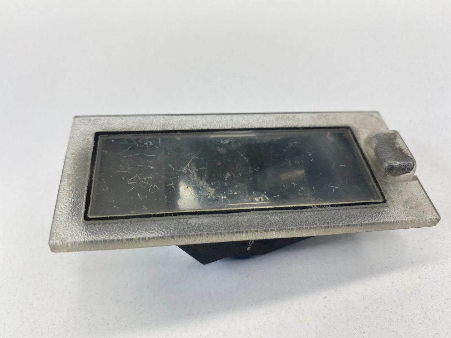2009-2012 DODGE JOURNEY REAR HATCH TAILGATE LIFTGATE LICENSE PLATE LIGHT LAMP