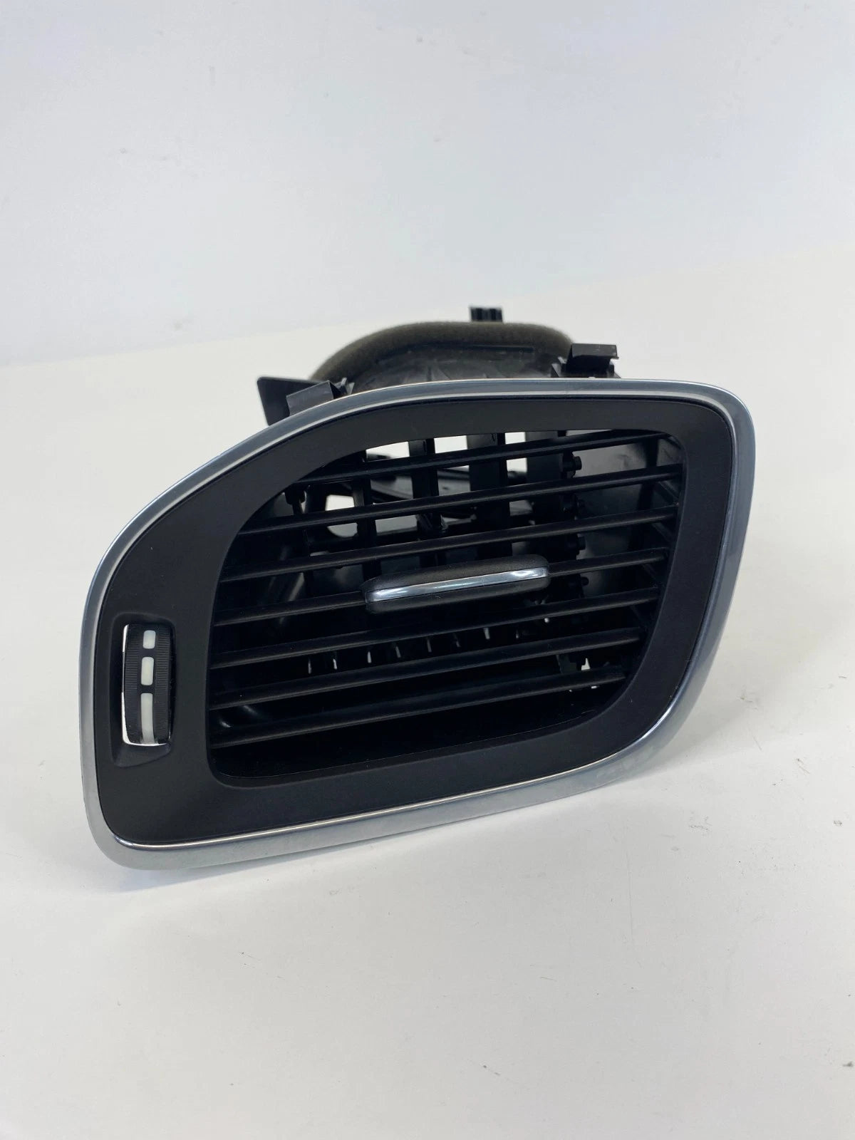 11-18 VOLVO S60 RIGHT PASSENGER SIDE DASH AC AIR VENT GRILLE OUTLET 30791696 OEM