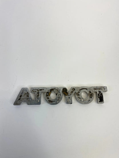 2003-2008 TOYOTA COROLLA TRUNK LID LOGO EMBLEM NAMEPLATE BADGE 75441-02060 OEM