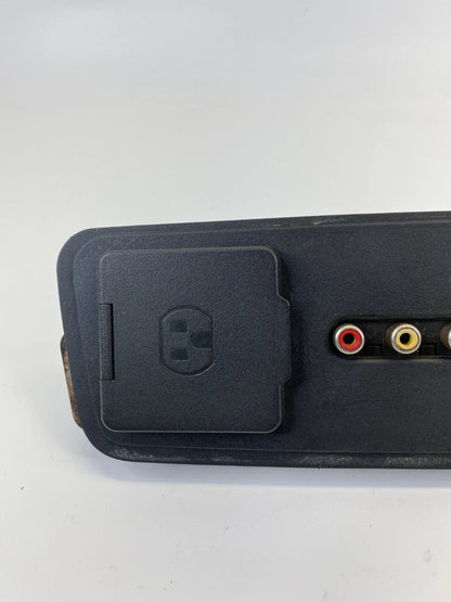 09 10 CHEVROLET TRAVERSE REAR CONSOLE AUDIO VIDEO IMPUT PLUG POWER POWER PORT