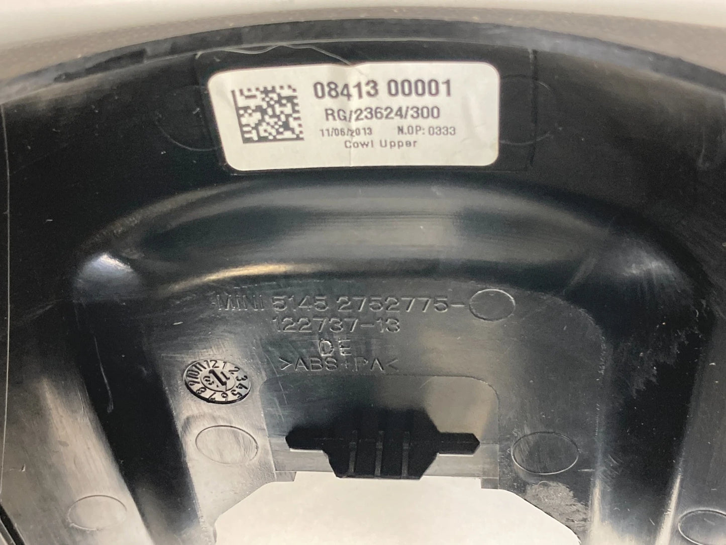 2007-2015 Mini Cooper Steering Column Upper & Lower Cover Trim 5145-2752775 OEM