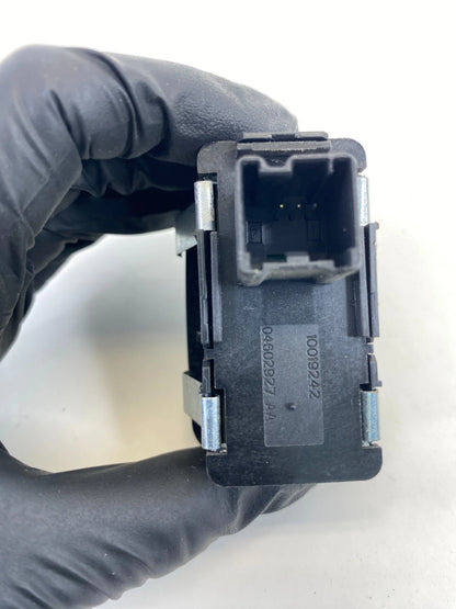 2010 2011 TOWN & COUNTRY GRAND CARAVAN REAR LEFT DOOR WINDOW SWITCH 04602927AA