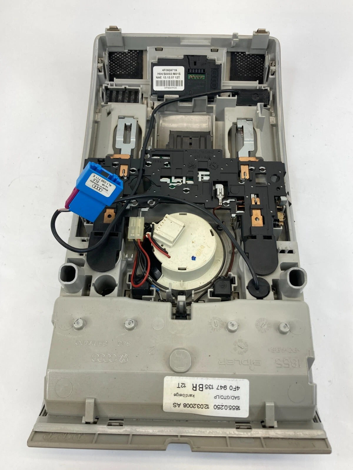 07 08 AUDI A6 QUATTRO S6 ROOF OVERHEAD CONSOLE DOME MAP LIGHT LAMP 4F0947135BR