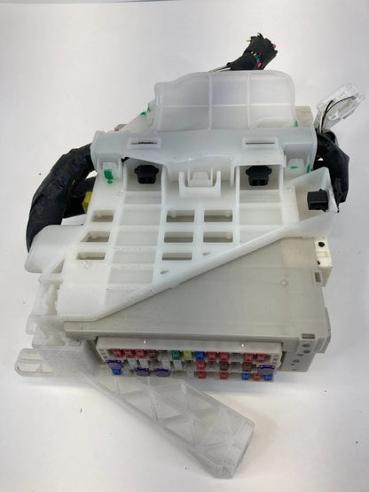 2010-2015 TOYOTA PRIUS 1.8L BODY CONTROL MODULE BCM MULTIPLEX 9221-47120 OEM
