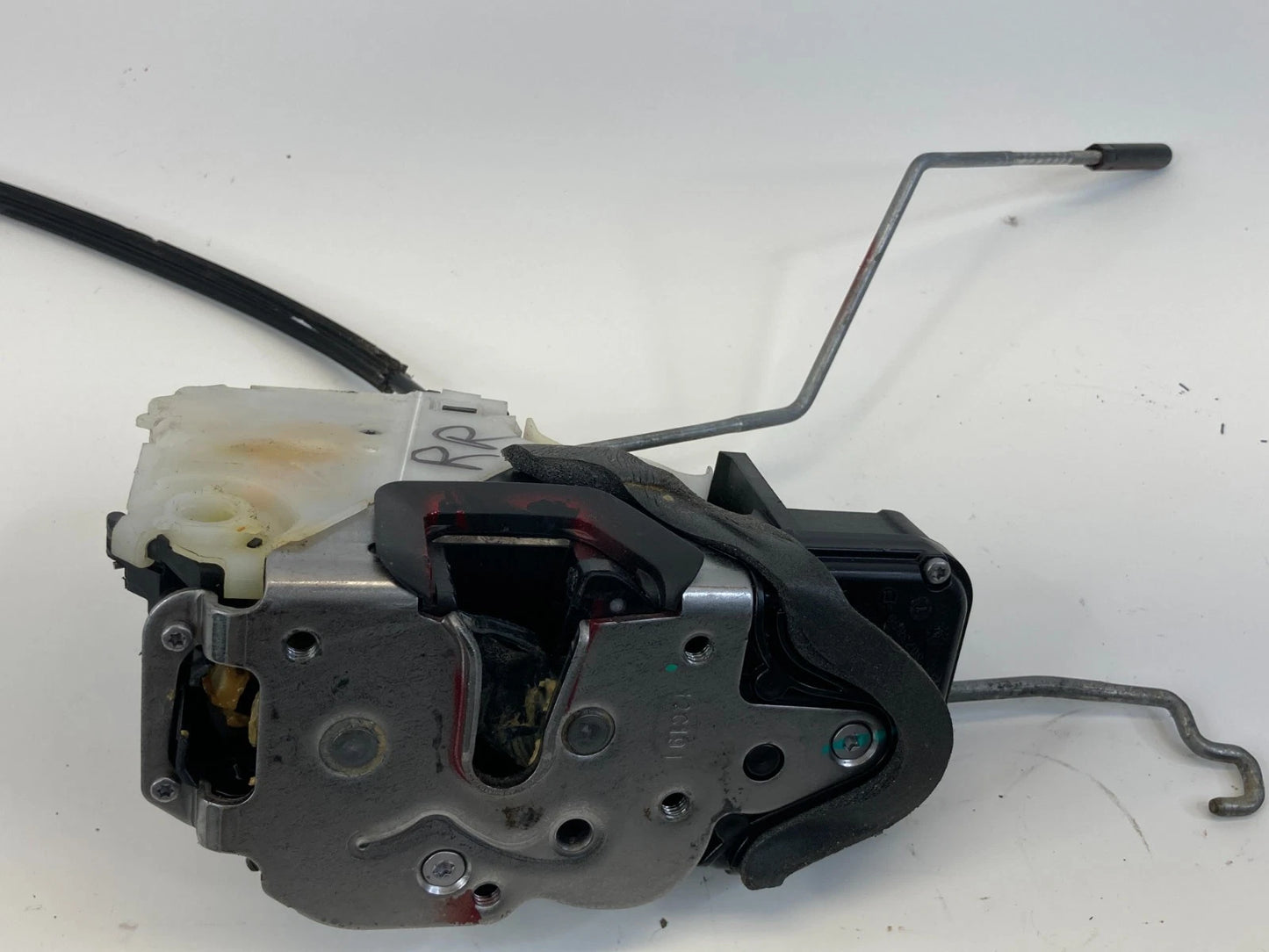 10-15 CHEVY EQUINOX REAR RIGHT SIDE DOOR LOCK LATCH RELEASE ACTUATOR 13579552