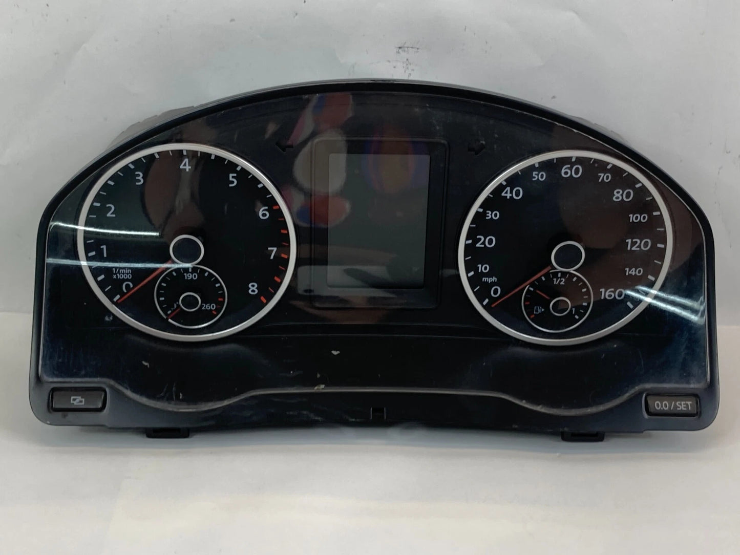 2010-2011 VOLSKWAGEN TIGUAN 2.0L A/T SPEEDOMETER CLUSTER GAUGES 166K MILES OEM