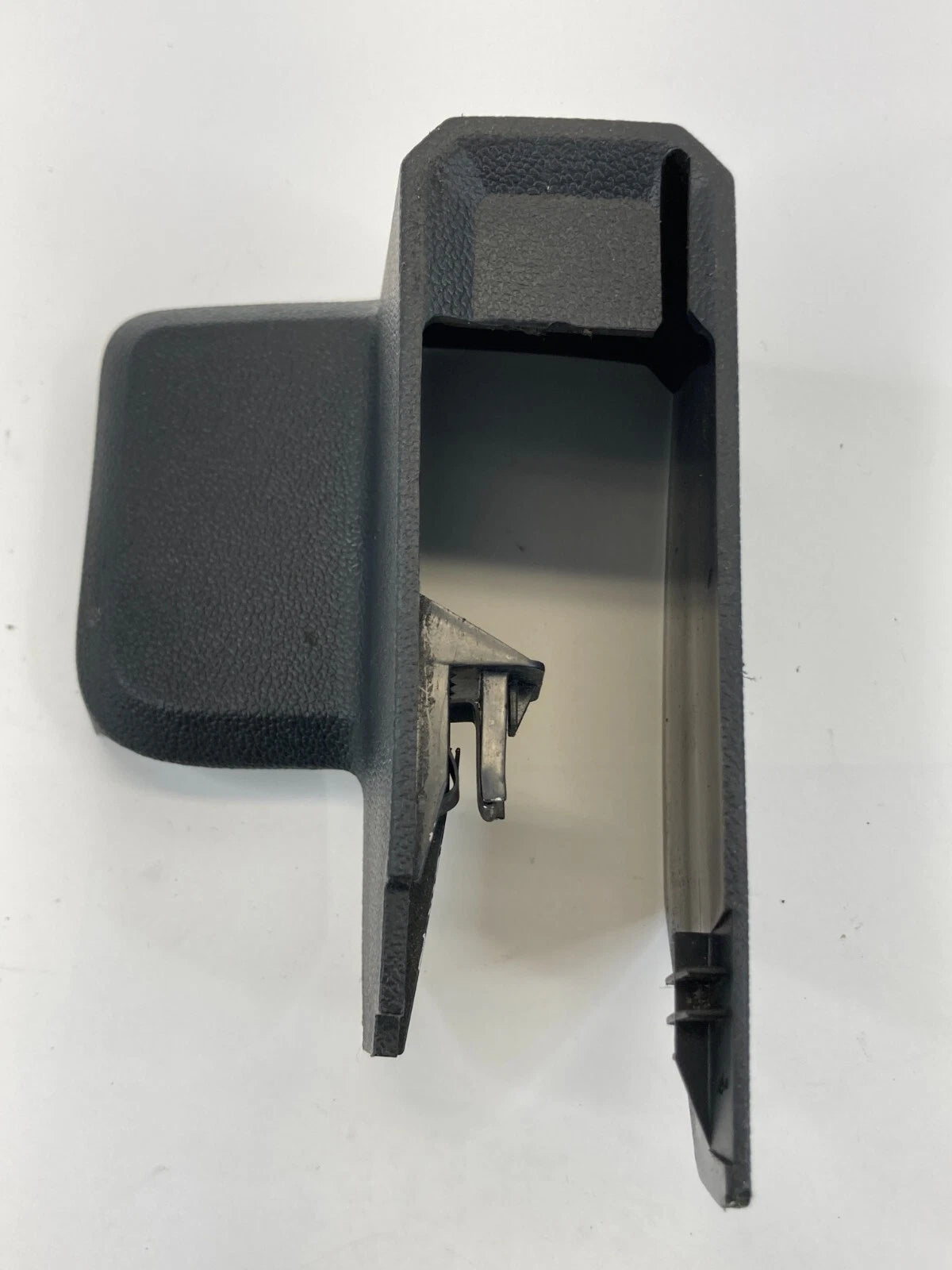 2009 2010 DODGE JOURNEY FRONT RIGHT SEAT TRACK RAIL TRIM COVER CAP RISER SHIELD