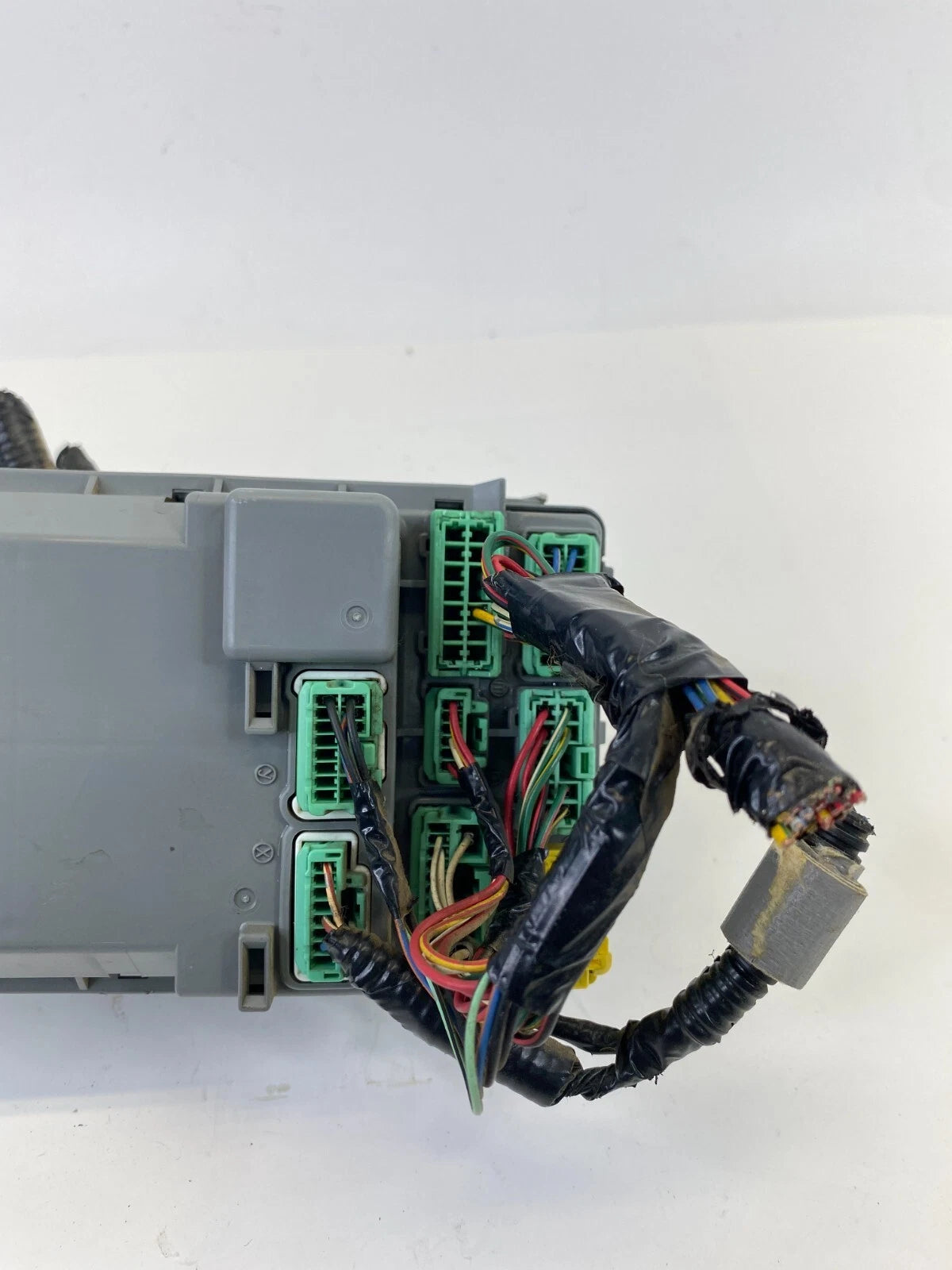 2003-2005 HONDA CIVIC 1.7L A/T INTERIOR DASH PANEL CABIN FUSE BOX OEM