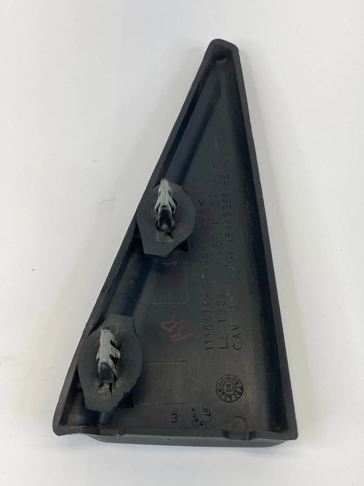 2006-2013 CHEVROLET IMPALA REAR RIGHT INNER UPPER DOOR CORNER COVER 15865368