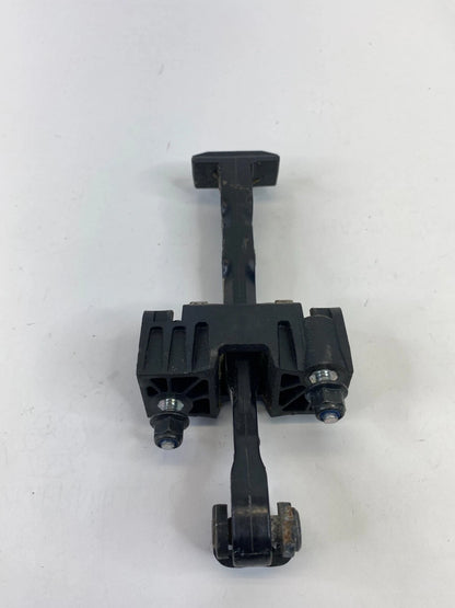 08-16 VOLVO XC70 REAR RIGHT SIDE DOOR CHECK STOPPER HINGE DETENT 31217754 OEM